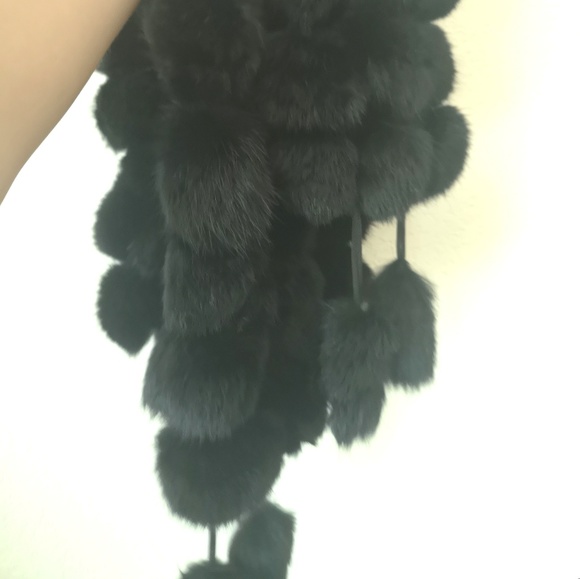 Rabbit fur scarf - Picture 3 of 3